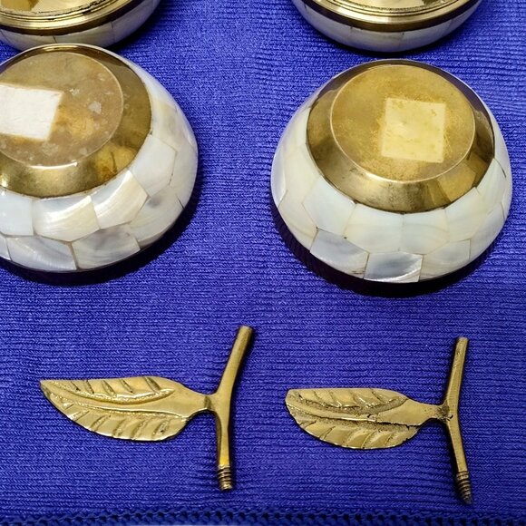 Mother Of Pearl & Brass Apple Shape Jewelry Trinket Hide-away Boxes Set of 2 HTF - Picture 9 of 10